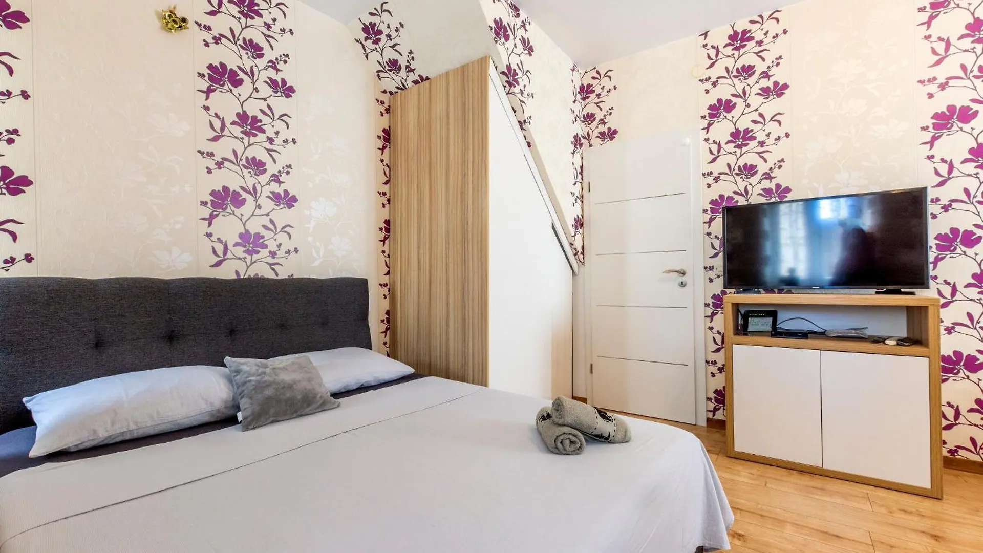 Apartment Center With Jacuzzi Сплит 0*,  Хорватия