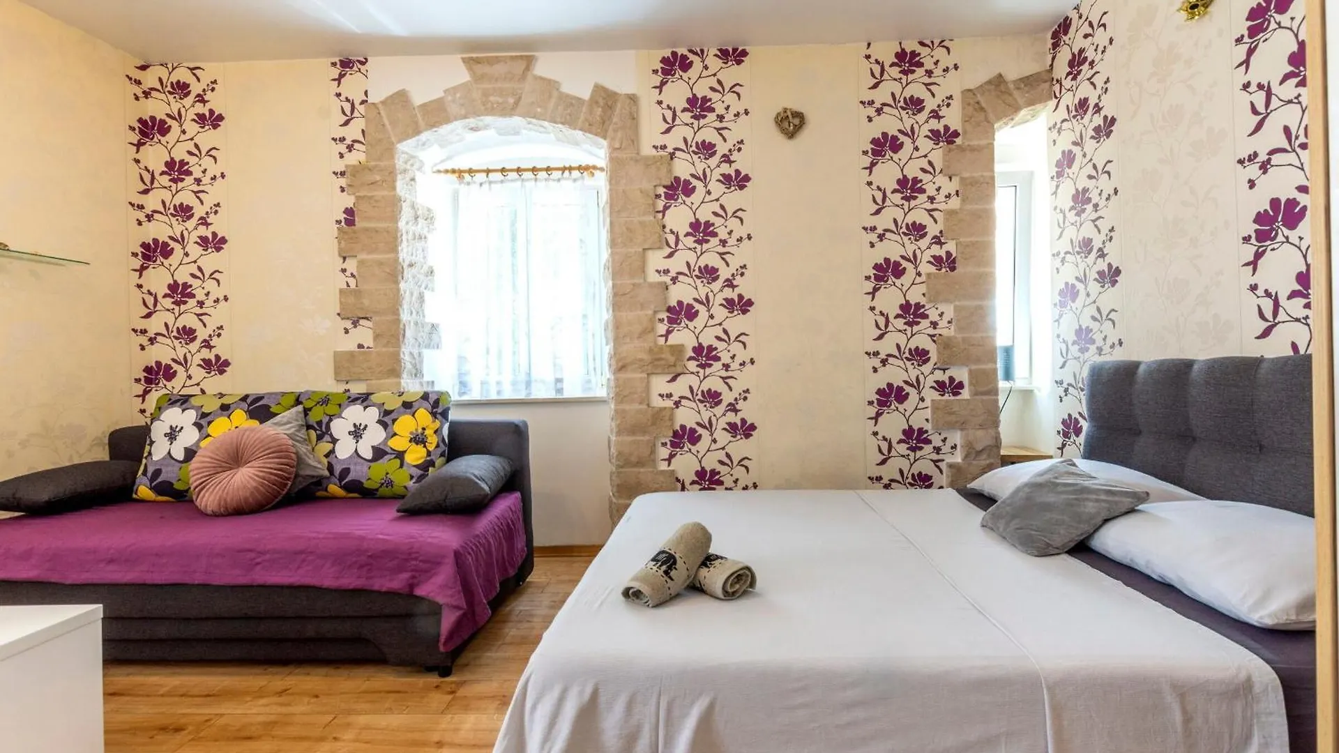Apartment Center With Jacuzzi Сплит